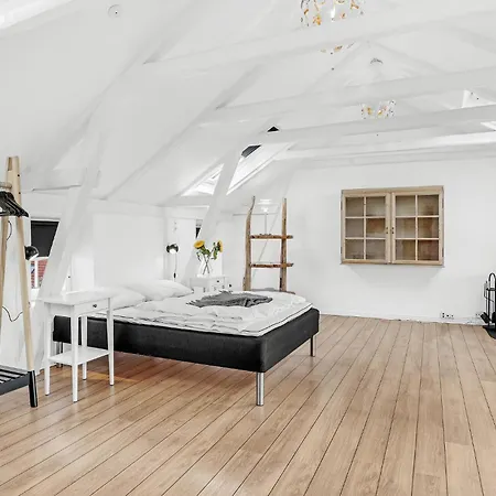 Διαμέρισμα 5 Bedroom Beautiful In