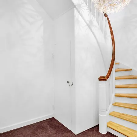 5 Bedroom Beautiful In Rønne