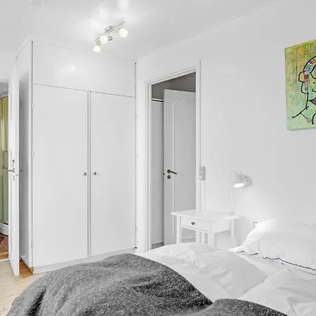 Apartamento 5 Bedroom Beautiful In