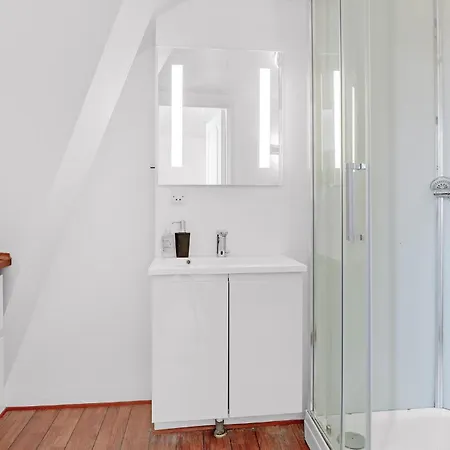 5 Bedroom Beautiful In Apartamento *